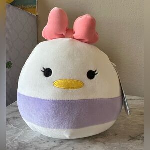Squishmallow Daisy Duck Disney 8 inch NWT
